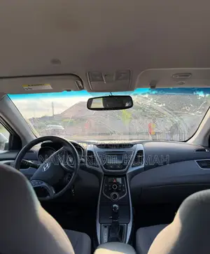 Hyundai Elantra 2016 Silver