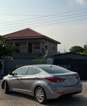 Hyundai Elantra 2016 Silver