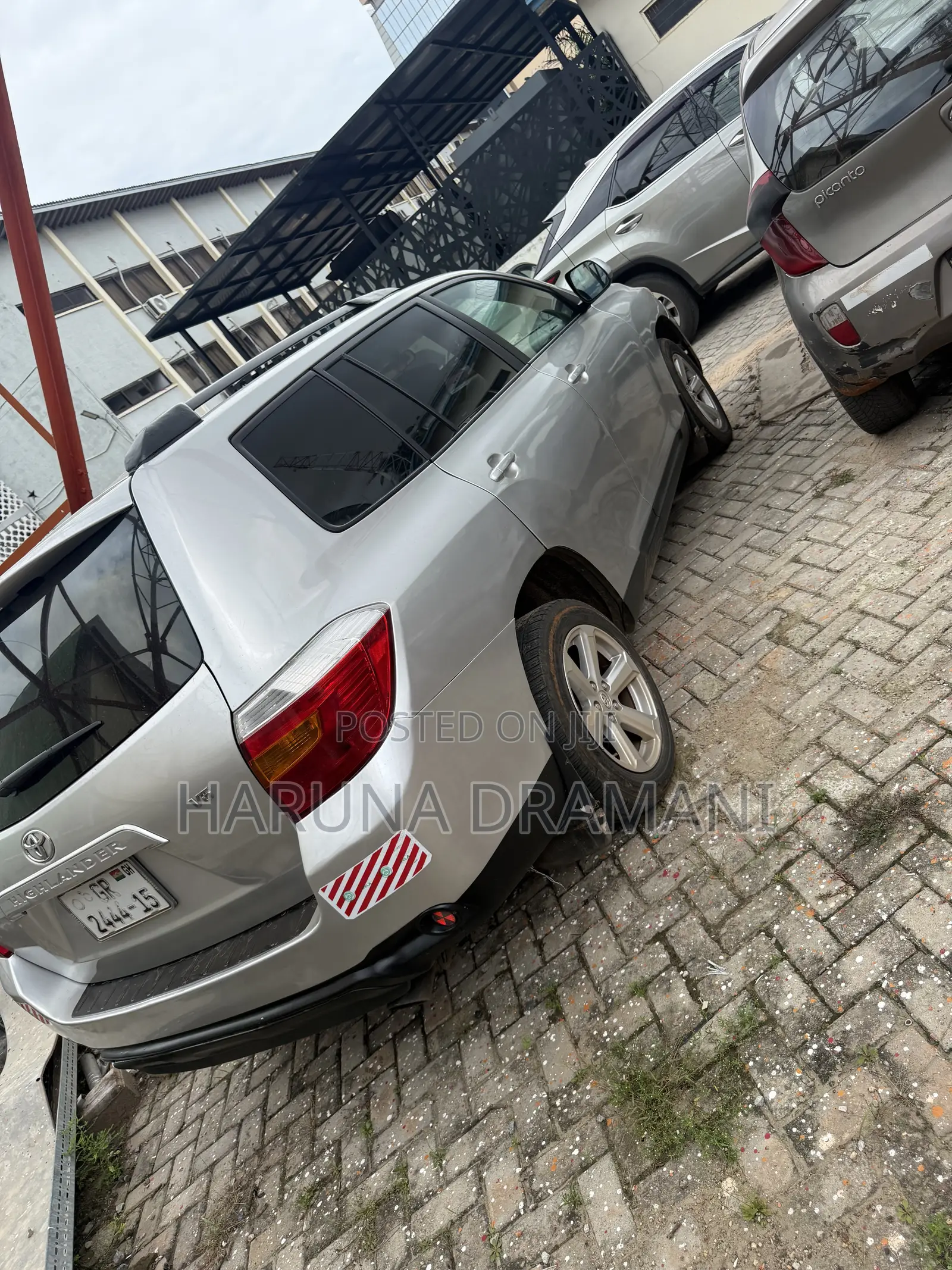 Toyota Highlander SE 2012 Silver
