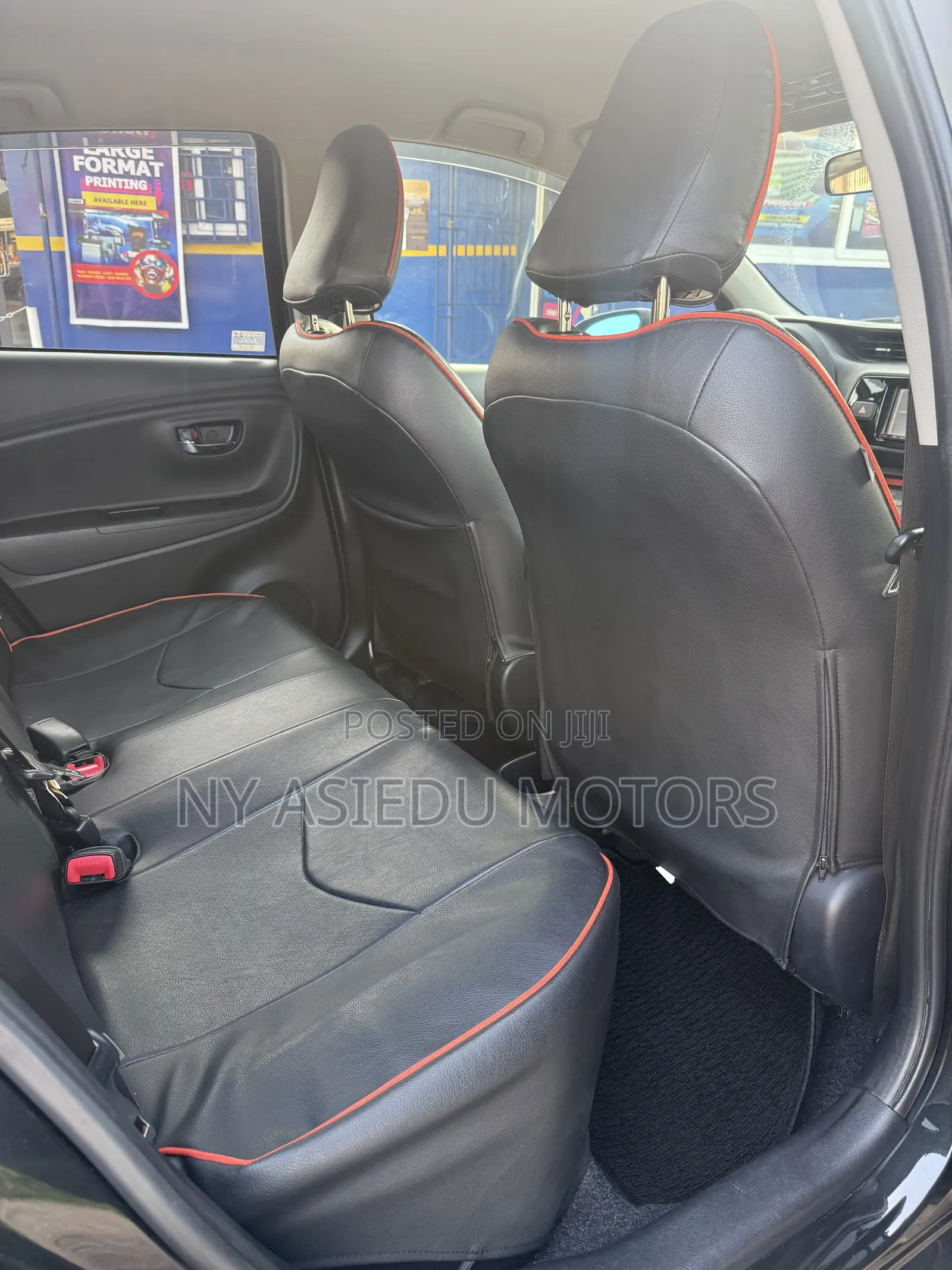 Toyota Vitz 1.3 FWD 5dr 2014 Black