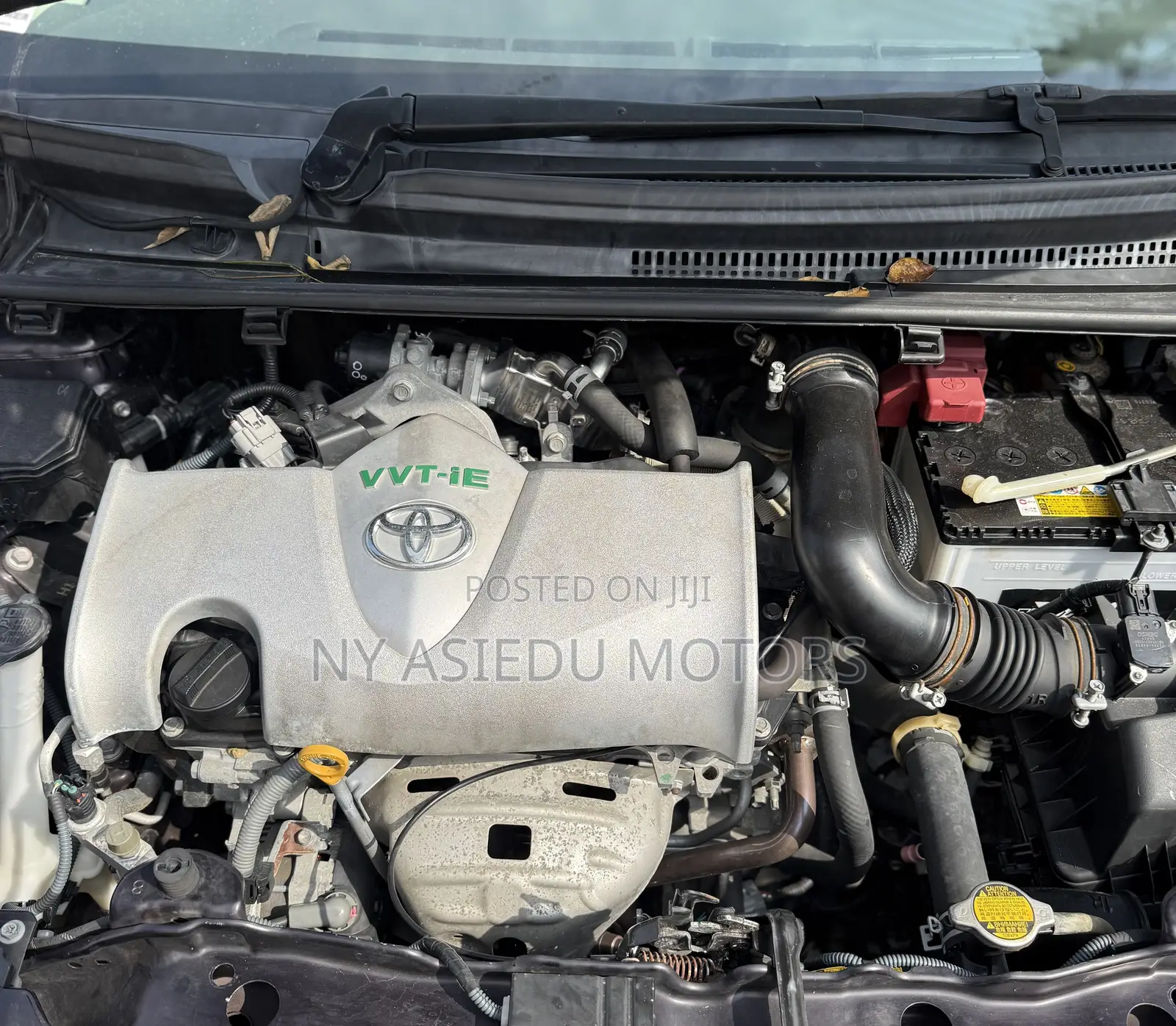 Toyota Vitz 1.3 FWD 5dr 2014 Black