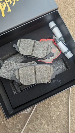 Honda Pilot, MDX 2023-2025 Rear Brake Pads Available as Seen!