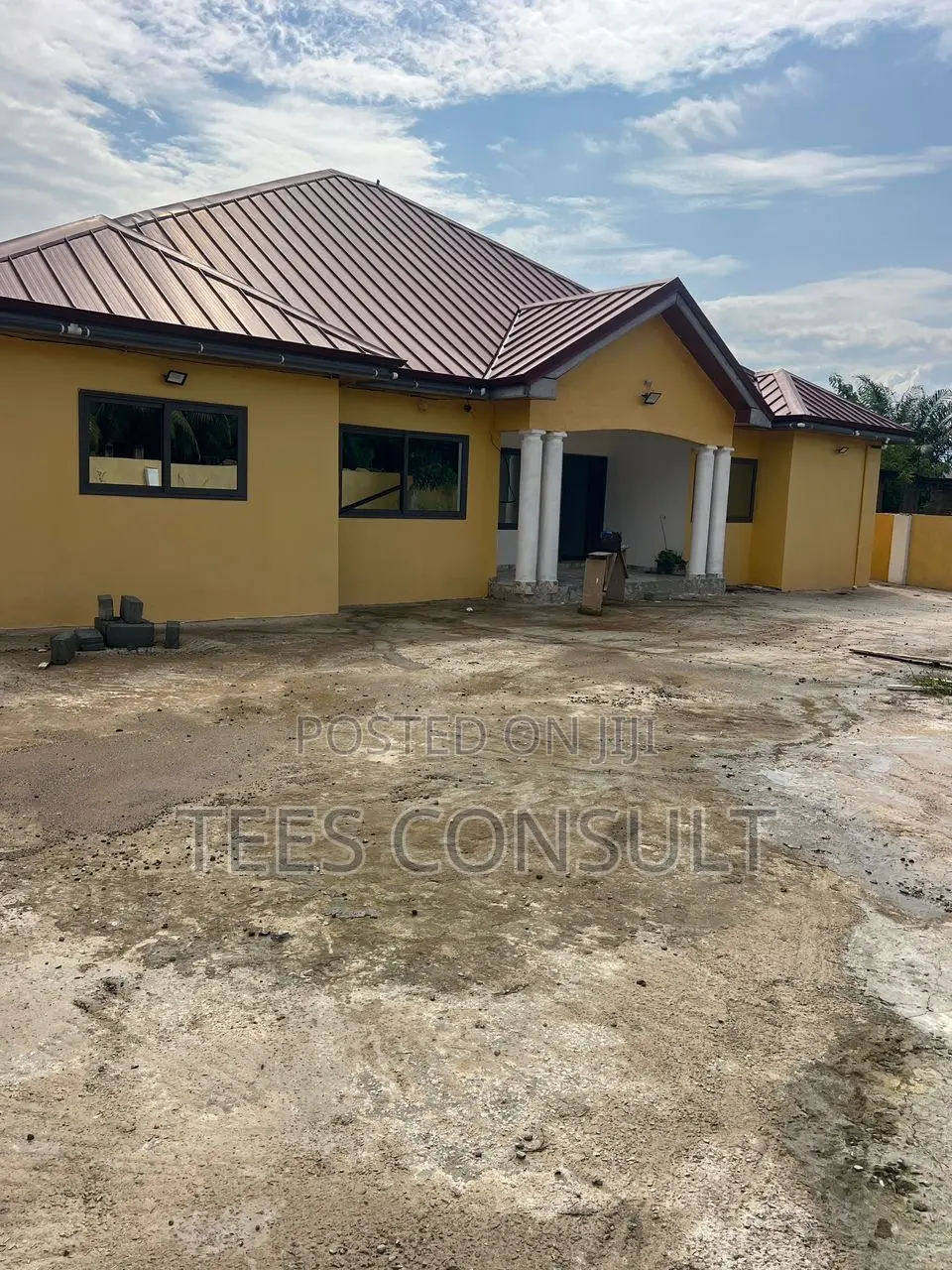 2bdrm Room & Parlour in Renyales School, Amasaman for rent