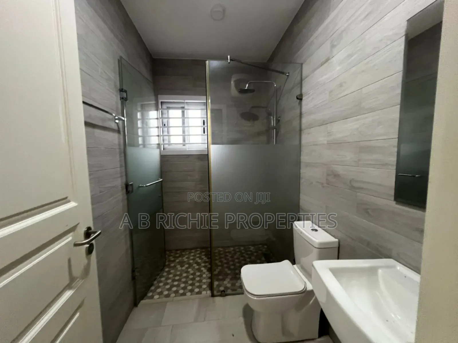 3bdrm House in Ab Richie Properties, Tseaddo for sale