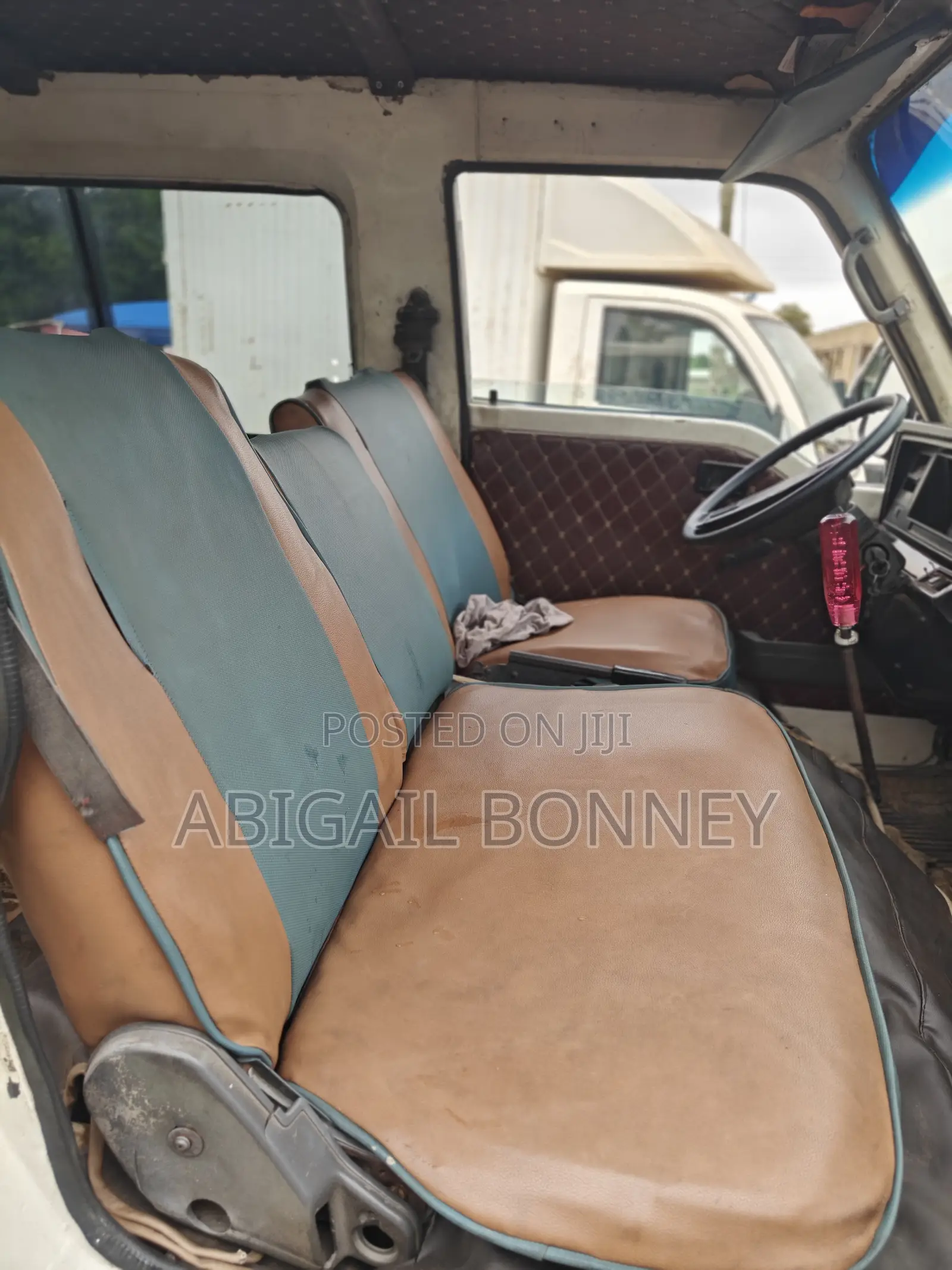 Nissan Caravan (Urvan) 1994 White