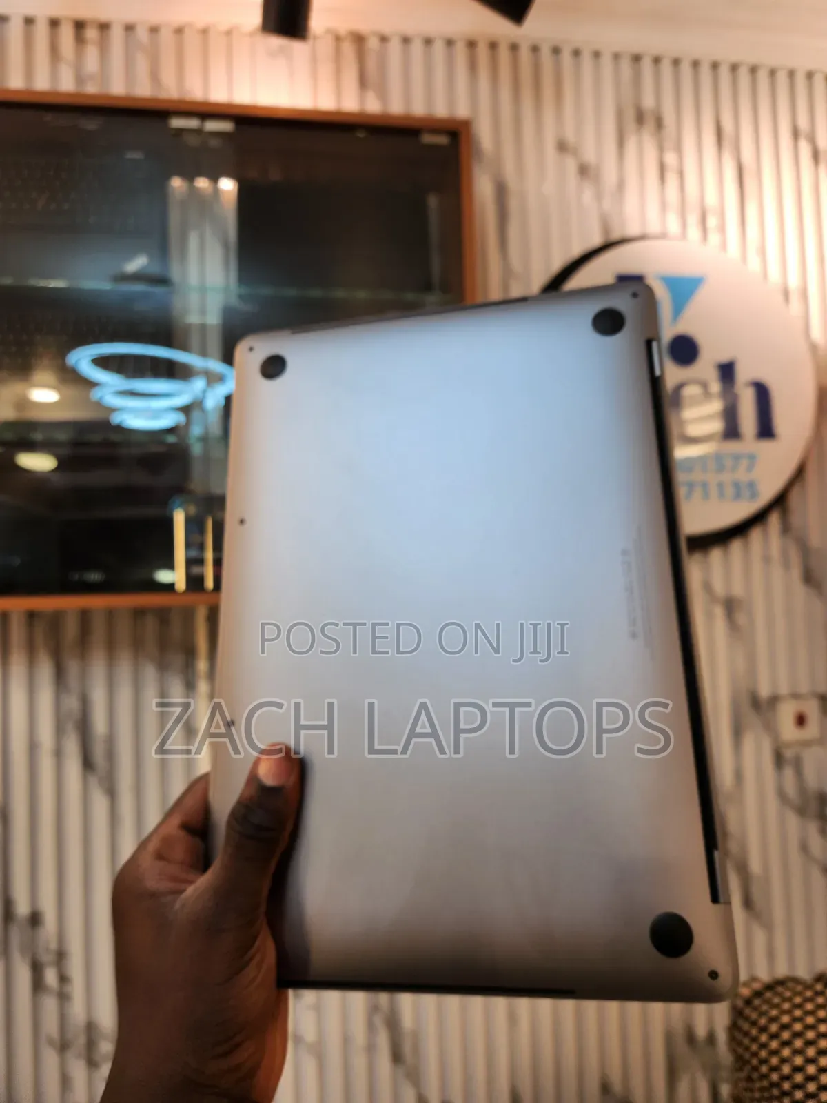 Laptop Apple MacBook Pro 2018 8GB Intel Core i5 SSD 256GB