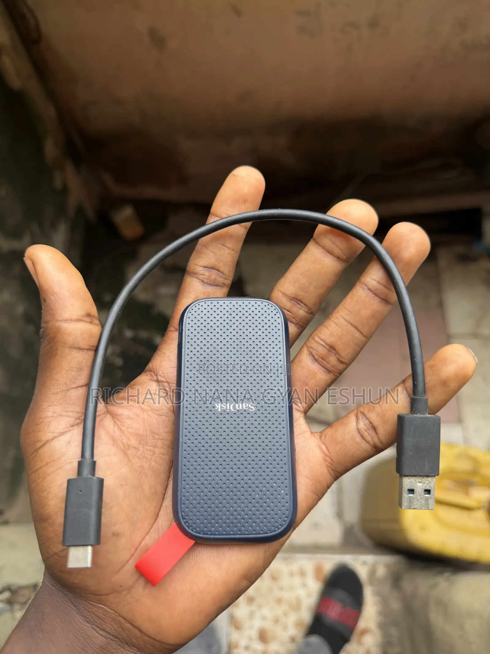 Sandisk SSD 2tb With Original Cable