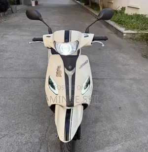 Yamaha YBR125 2022 White