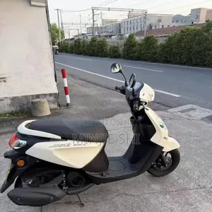 Yamaha YBR125 2022 White
