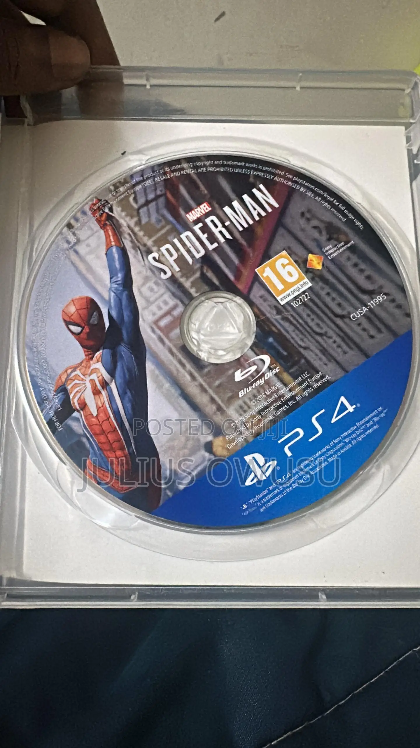 Play Station 4 Slim