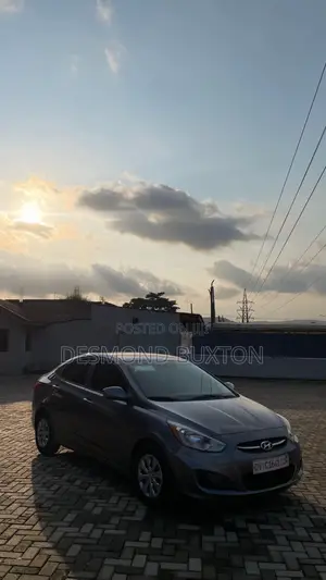Hyundai Accent SE Sedan 2017 Silver