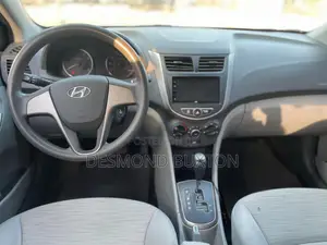 Hyundai Accent SE Sedan 2017 Silver