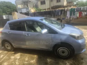 Toyota Vitz 1.3 AWD 3dr 2012 Blue