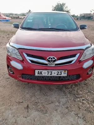 Toyota Corolla 2013 Red