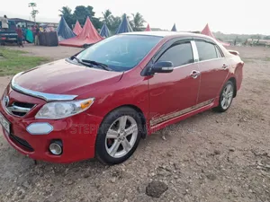 Toyota Corolla 2013 Red