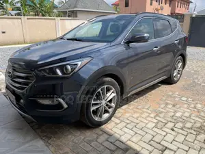 Hyundai Santa Fe 2018 Gray
