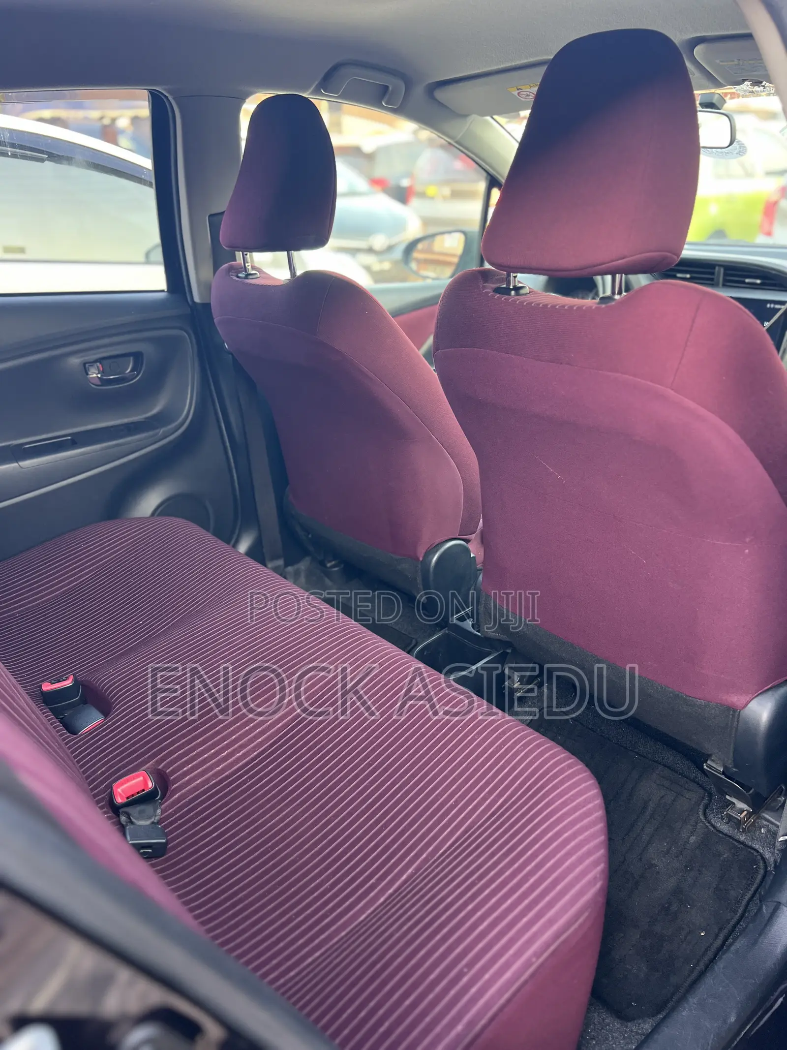 Toyota Vitz 1.3 AWD 5dr 2015 Black