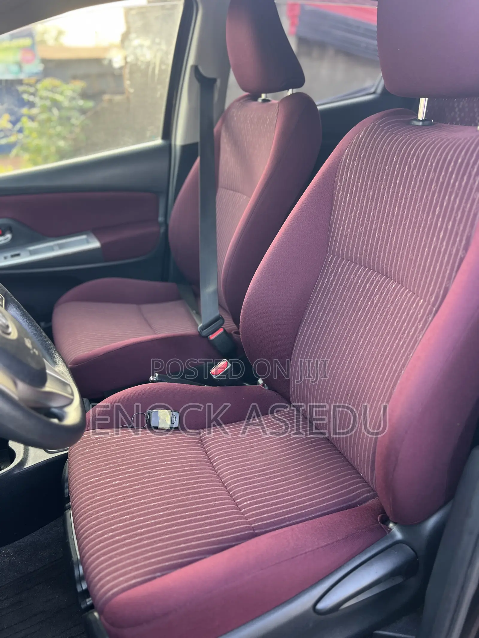 Toyota Vitz 1.3 AWD 5dr 2015 Black