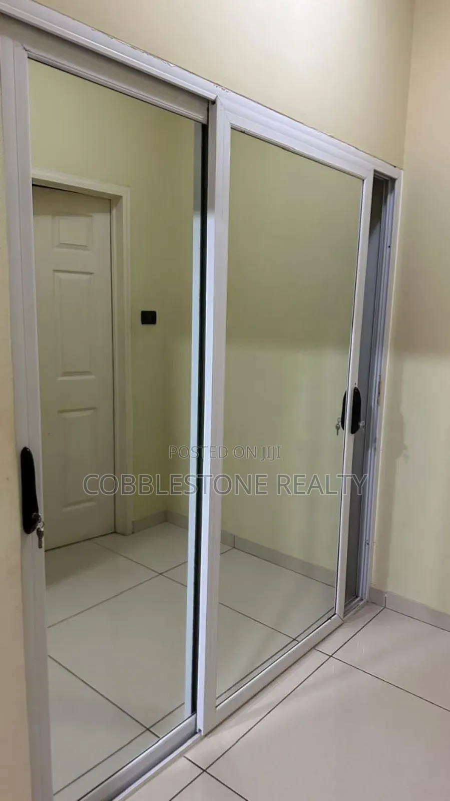 Furnished 3bdrm Apartment in Airport Residential Area for rent