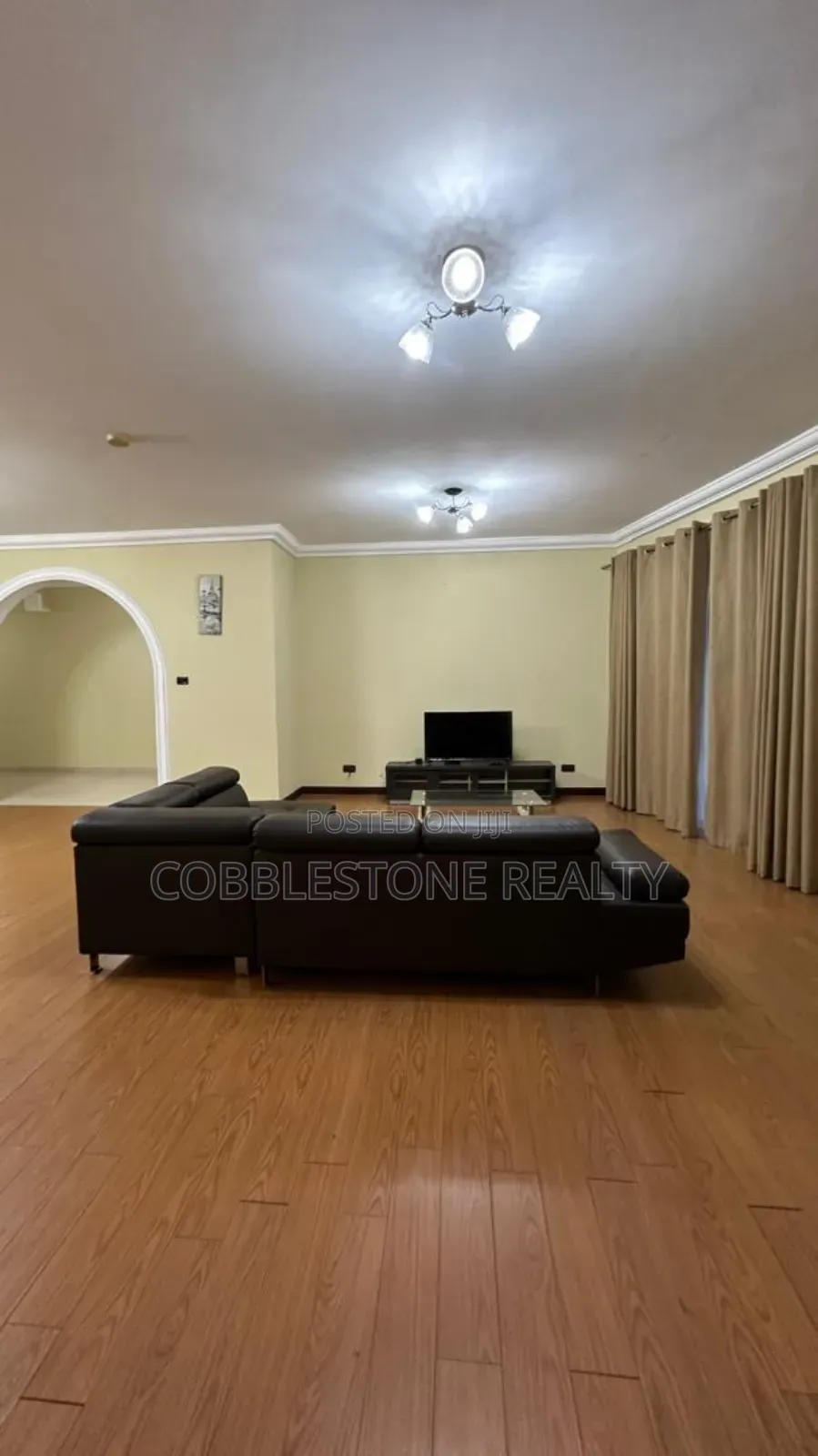 Furnished 3bdrm Apartment in Airport Residential Area for rent