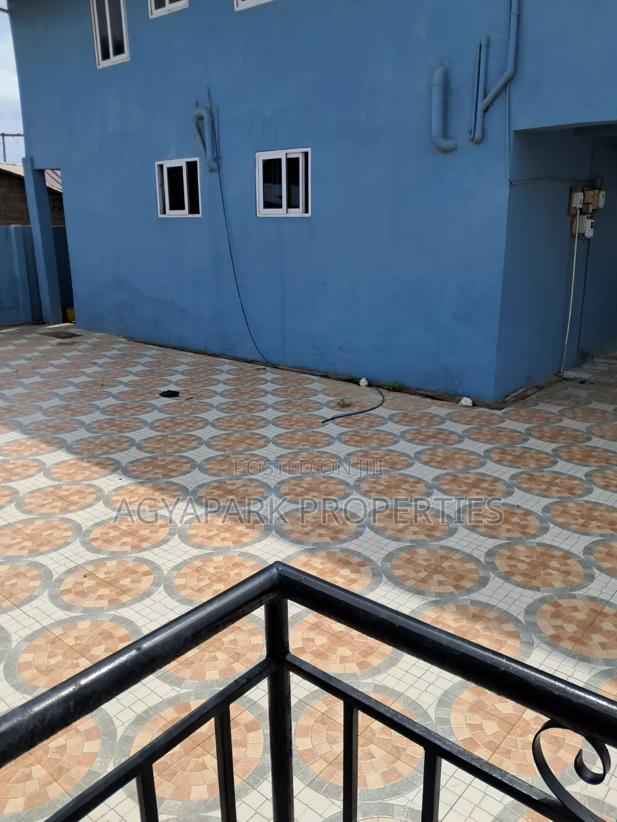 4bdrm House in Sapeiman, Amasaman for sale