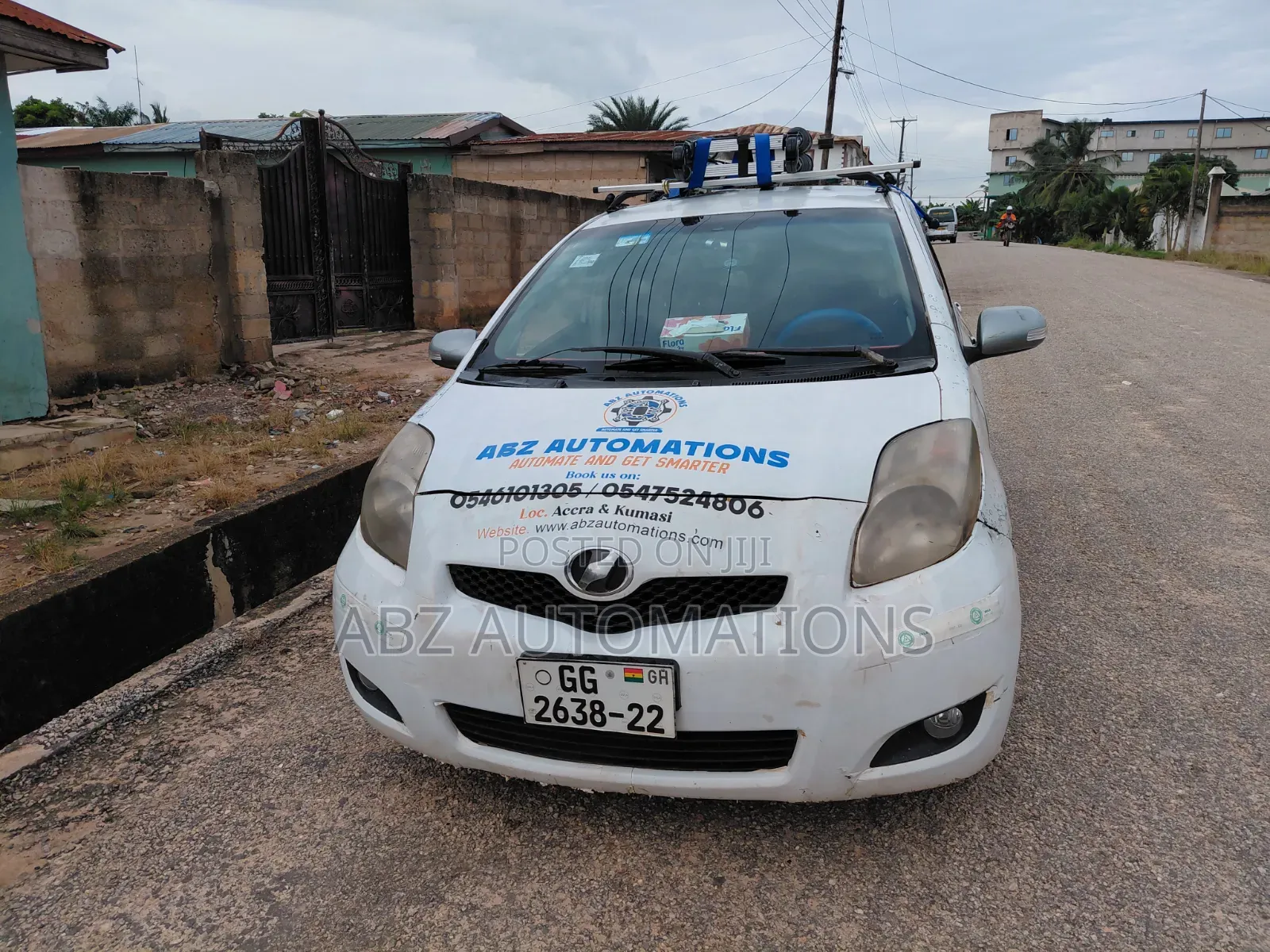 Toyota Vitz 2010 Gray