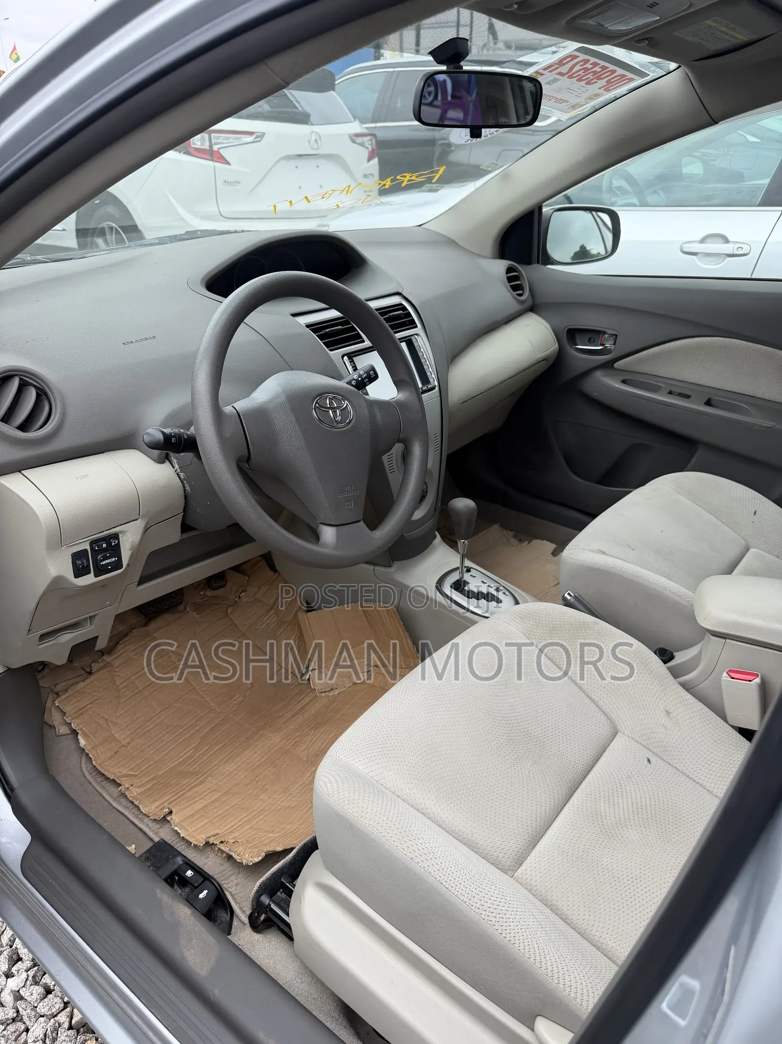 Toyota Belta 2013 Silver