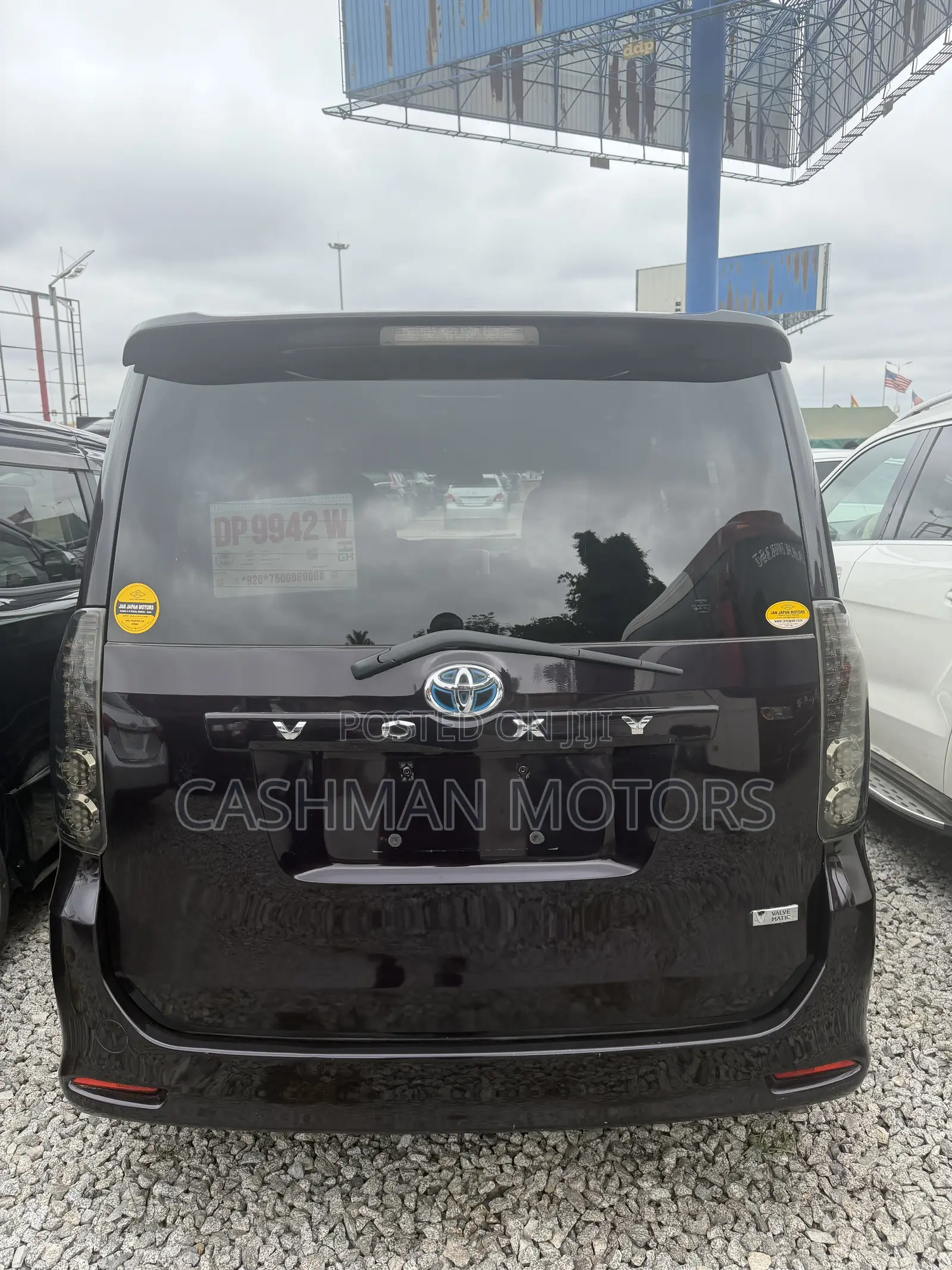 Toyota Voxy 2013 Burgundy