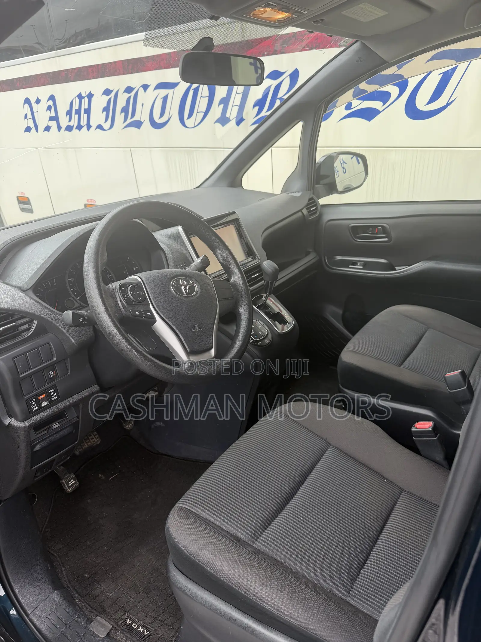 Toyota Voxy 2015 Green
