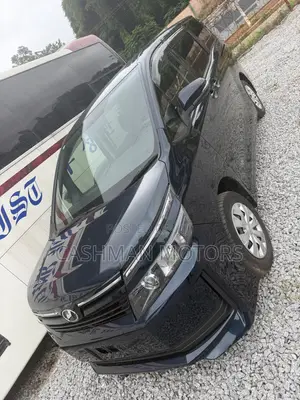 Toyota Voxy 2015 Green