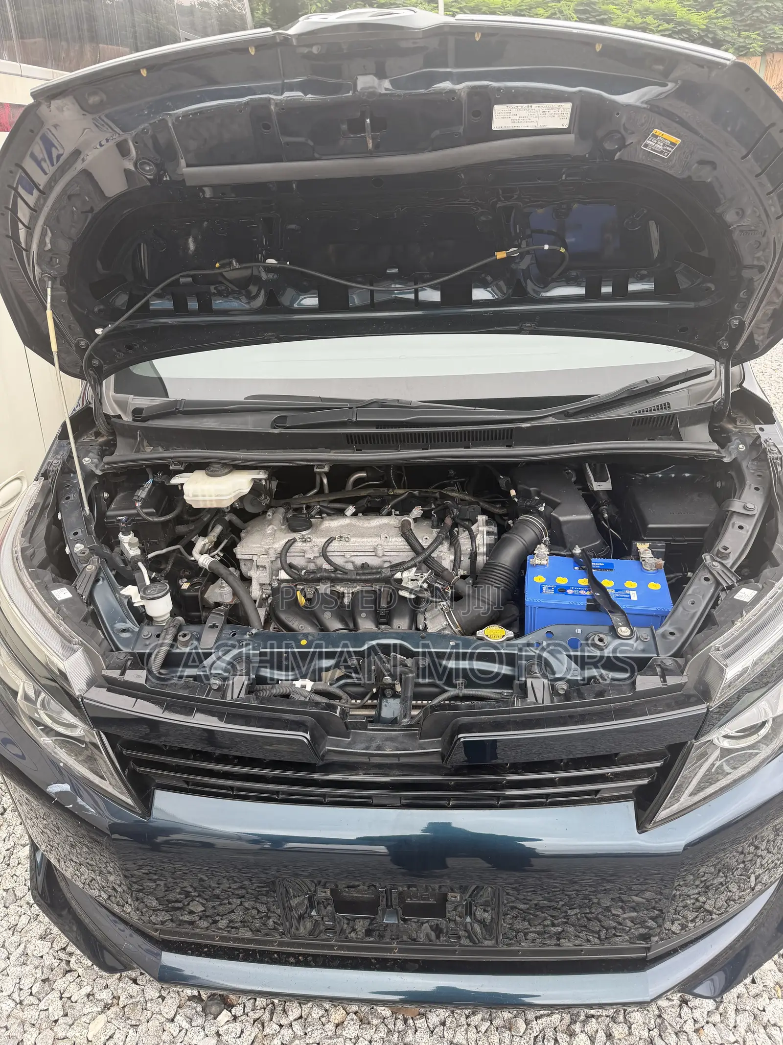 Toyota Voxy 2015 Green