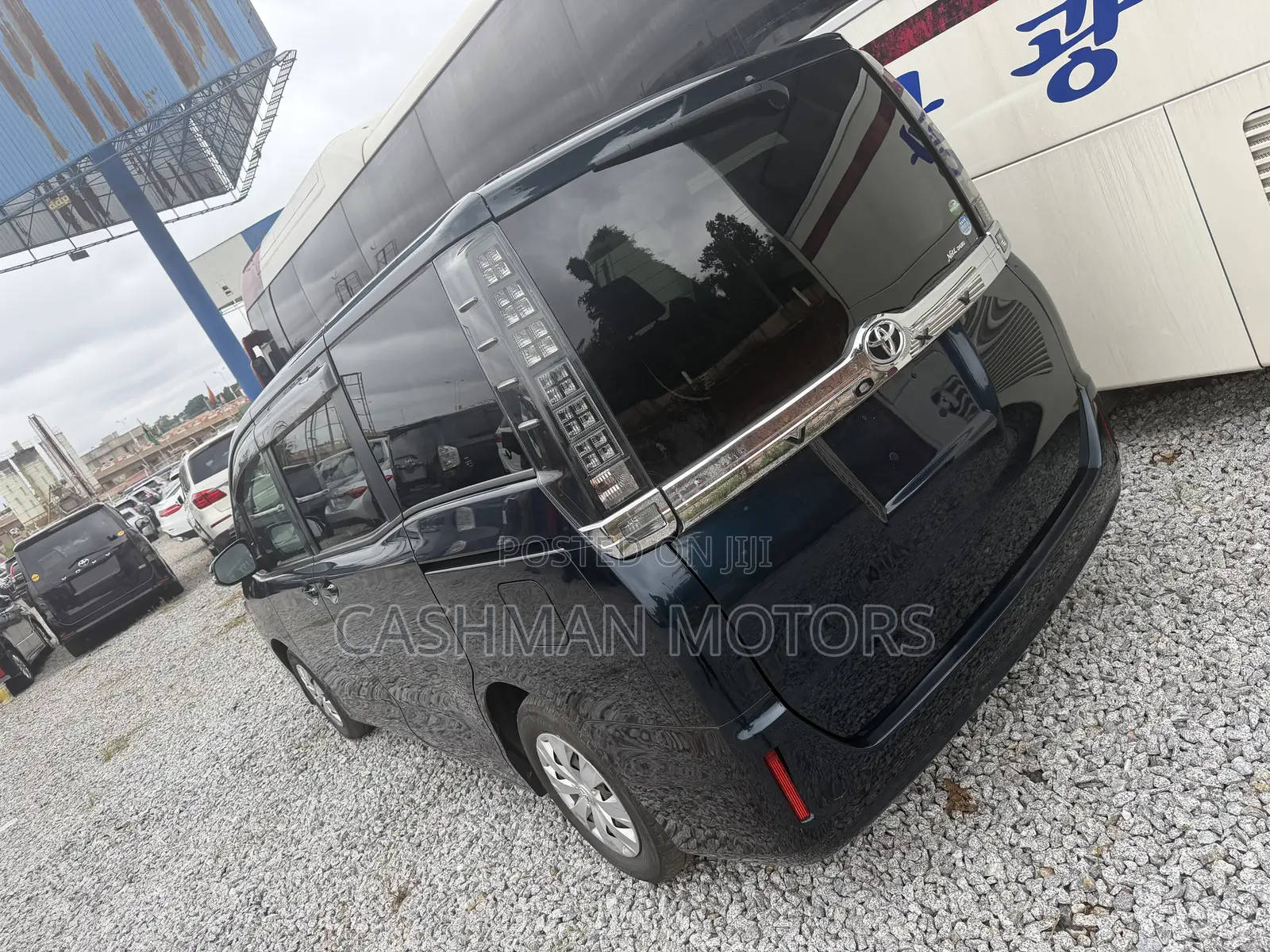 Toyota Voxy 2015 Green