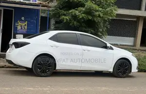 Toyota Corolla 2015 White