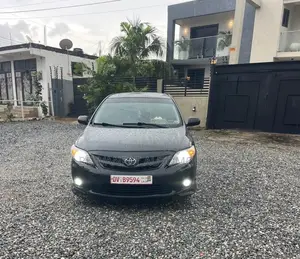 Toyota Corolla 2013 Black
