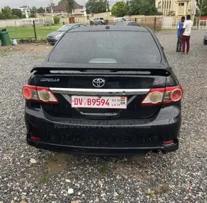 Toyota Corolla 2013 Black