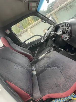 Hyundai Mighty - 2012