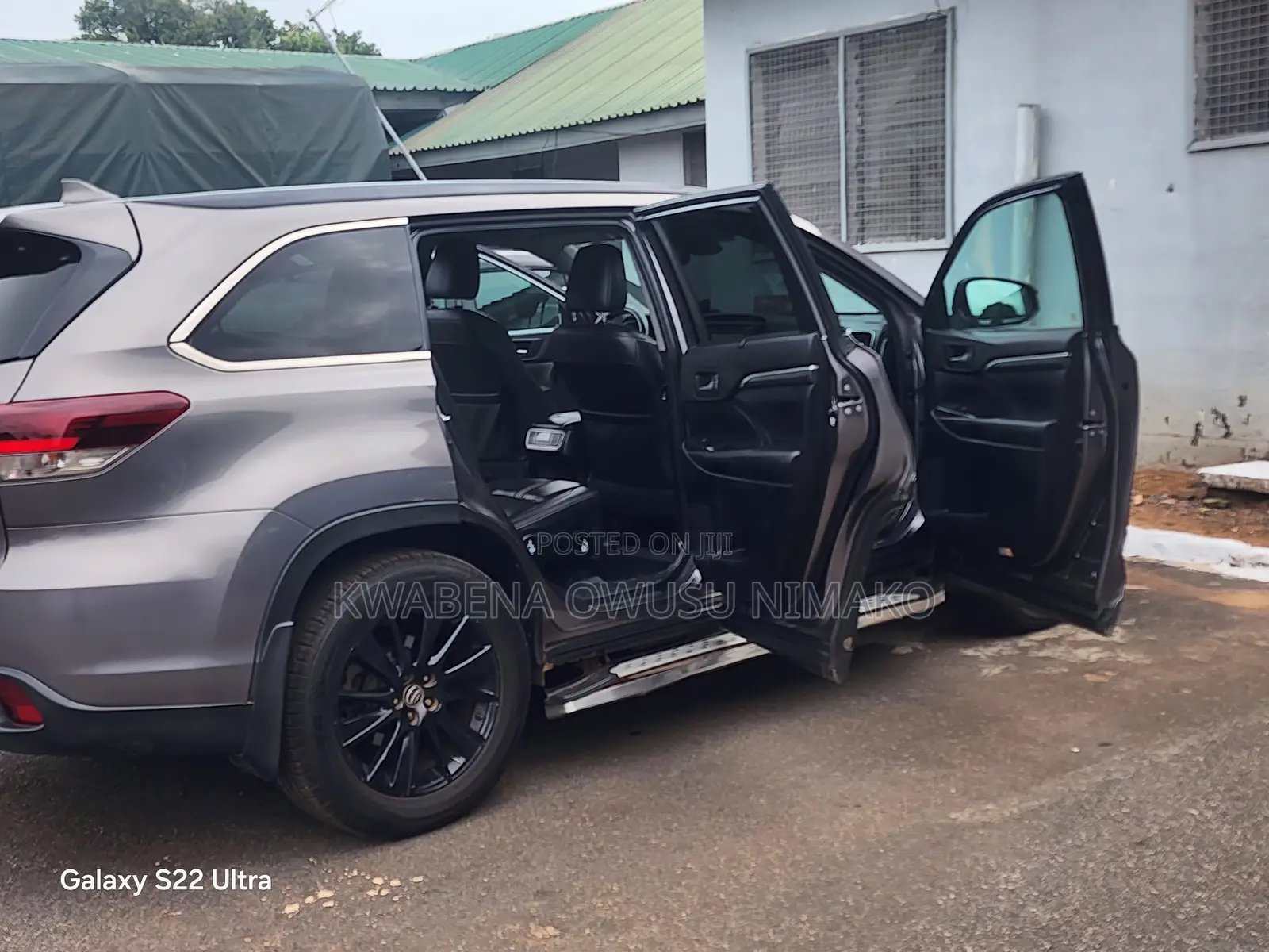 Toyota Highlander SE 2019 Silver