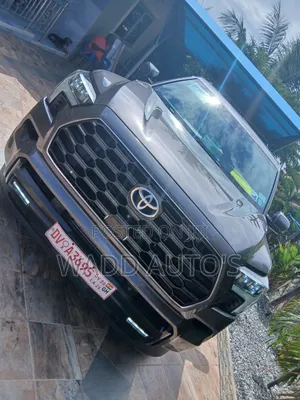 Toyota Sequoia 2024 Gray