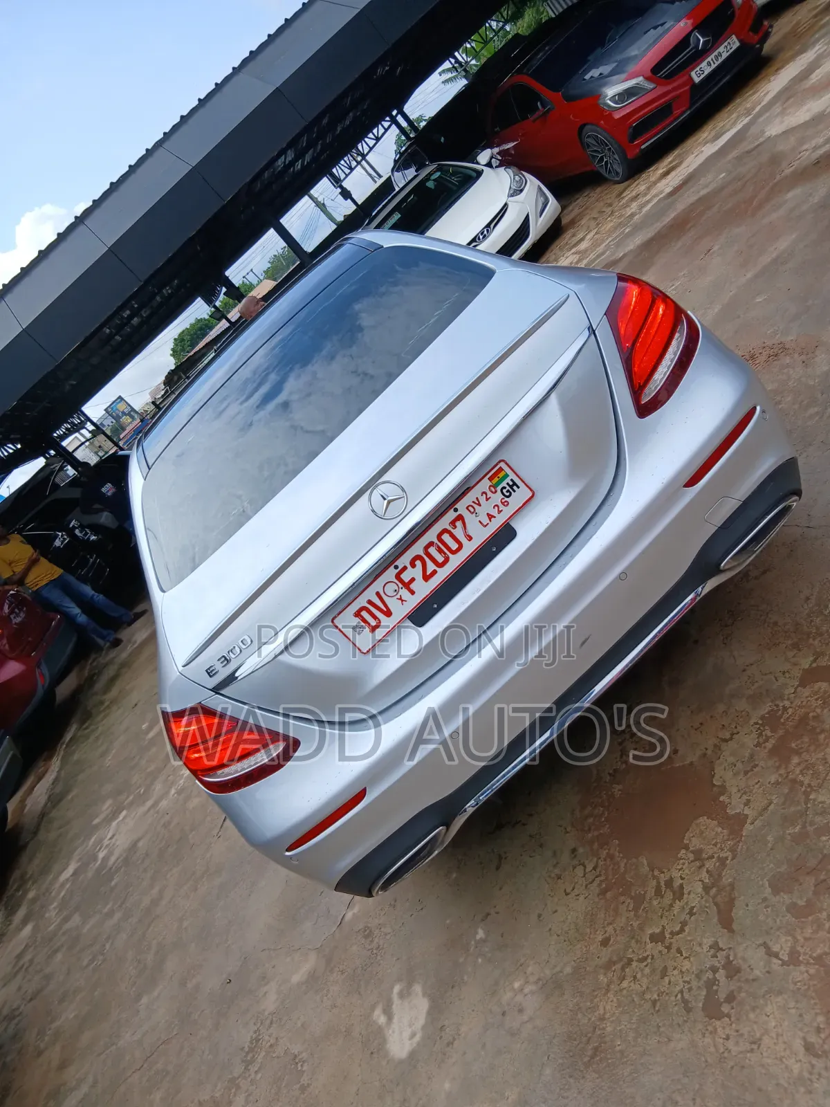Mercedes-Benz E300 2018 Silver