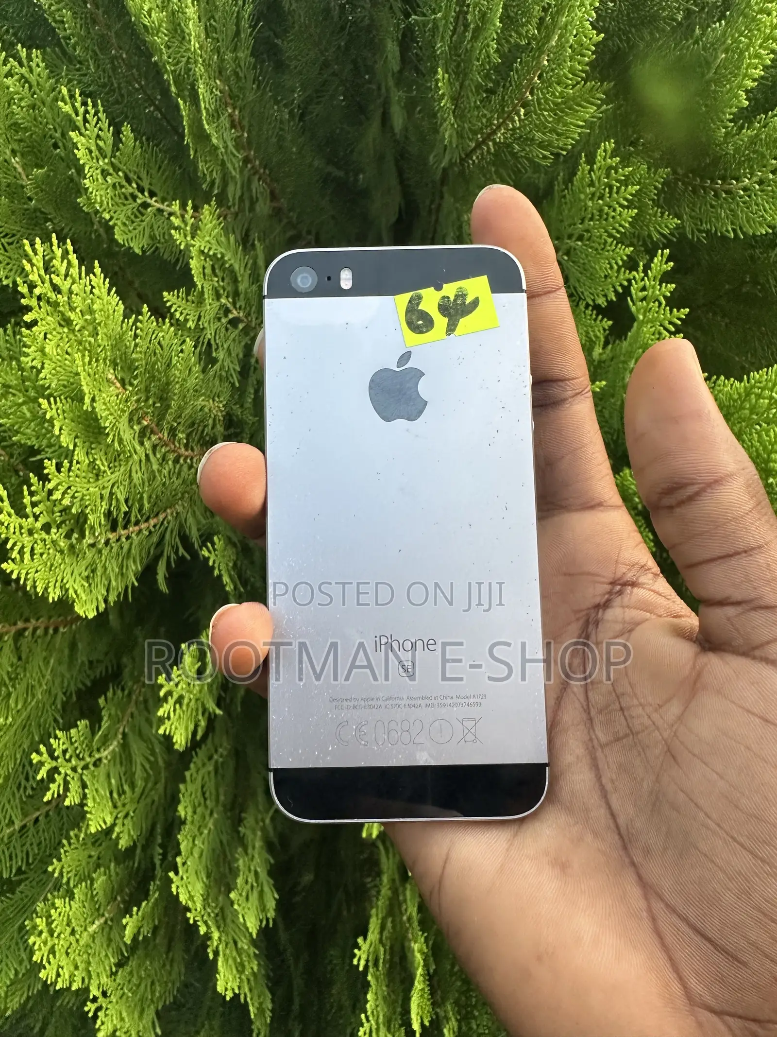 Apple iPhone SE 64 GB Gray