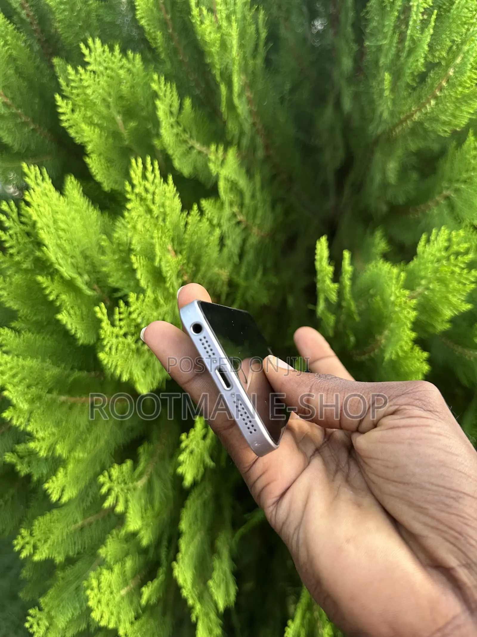 Apple iPhone SE 64 GB Gray