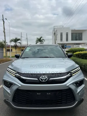Toyota Urban Cruiser 2024 Silver