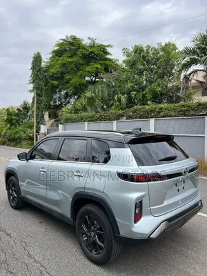 Toyota Urban Cruiser 2024 Silver