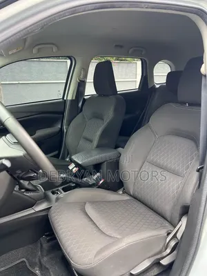 Toyota Urban Cruiser 2024 Silver