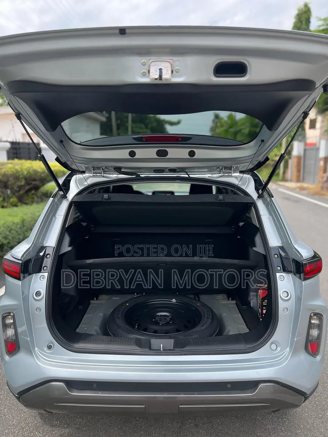 Toyota Urban Cruiser 2024 Silver