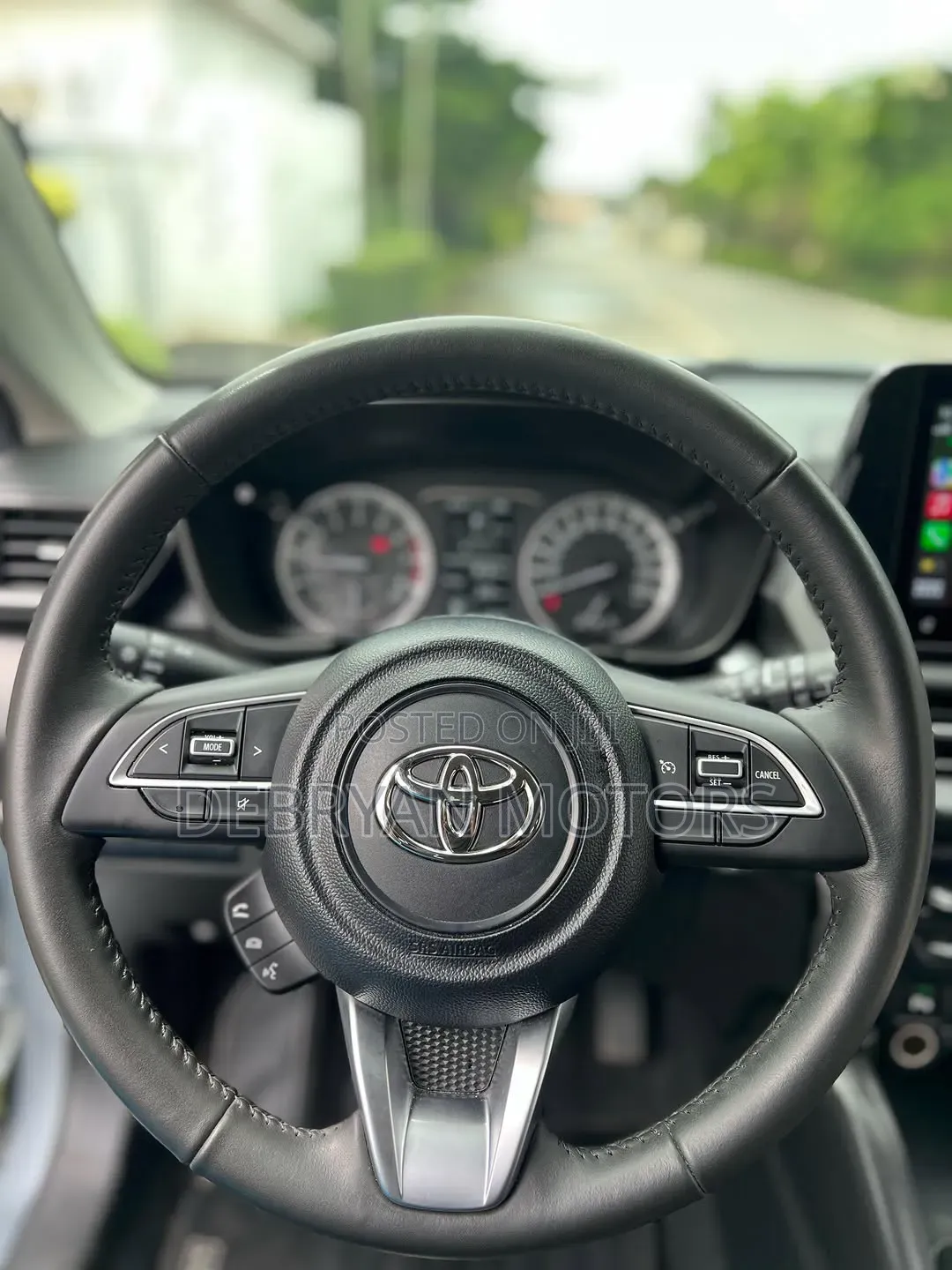 Toyota Urban Cruiser 2024 Silver
