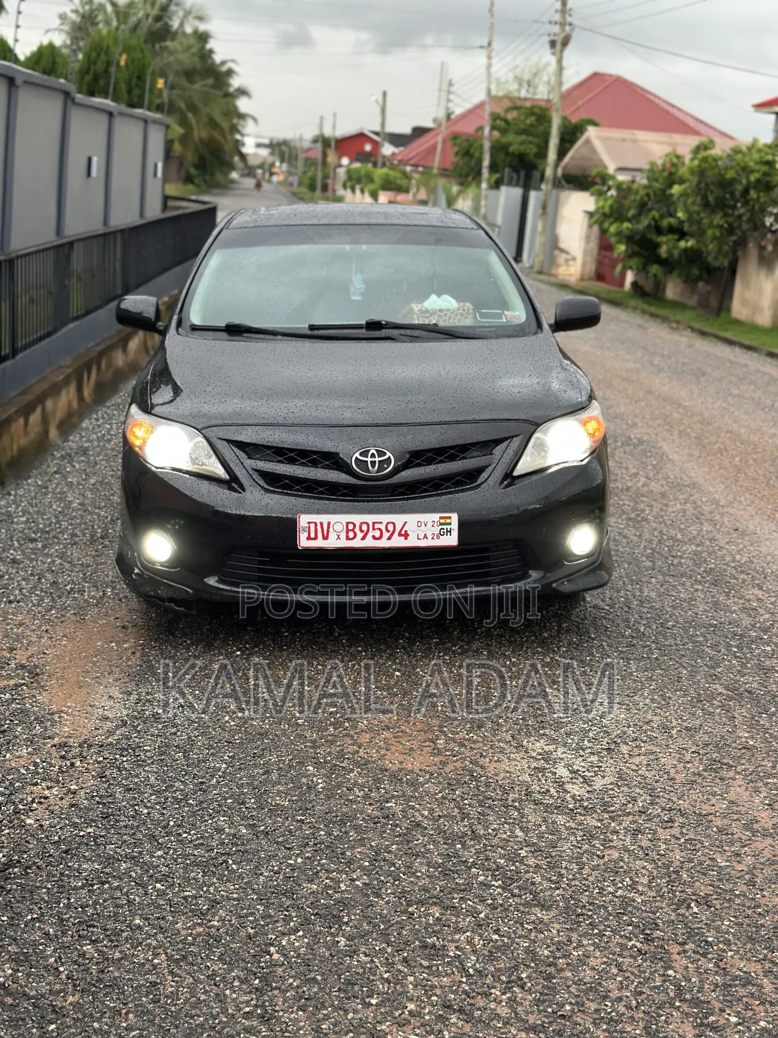 Toyota Corolla LE 4dr Sedan (1.8L 4cyl 4A) 2013 Black