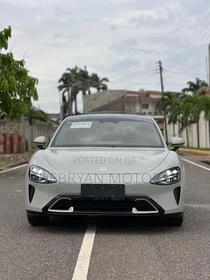 Xiaomi SU7 Base EV RWD 2025 Gray