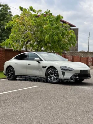 Xiaomi SU7 Base EV RWD 2025 Gray