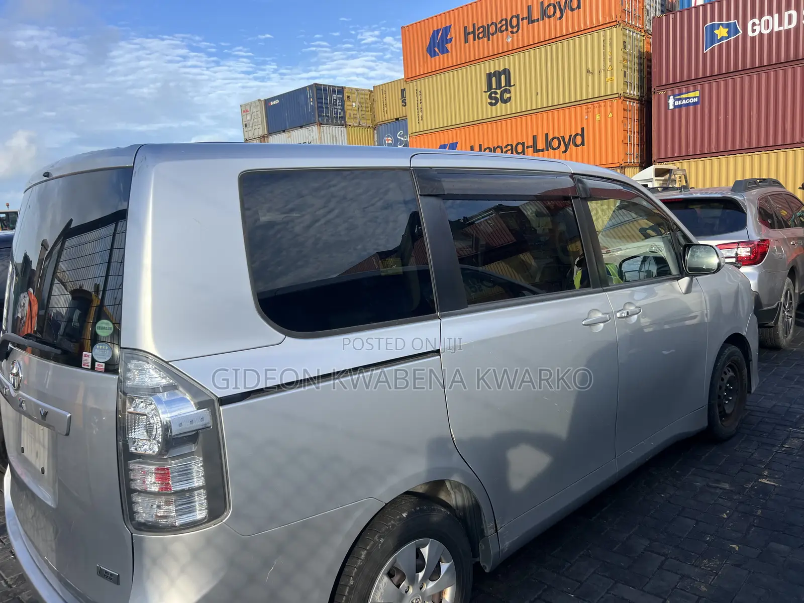Toyota Voxy 2013 Silver